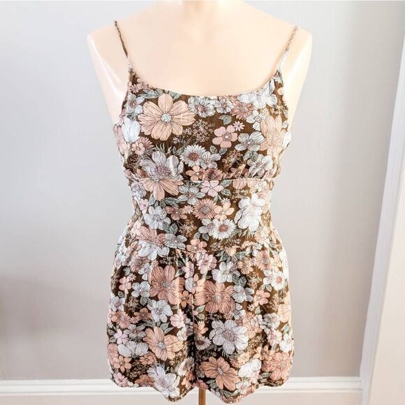 Abercrombie and Fitch Floral Romper - Picture 1 of 4